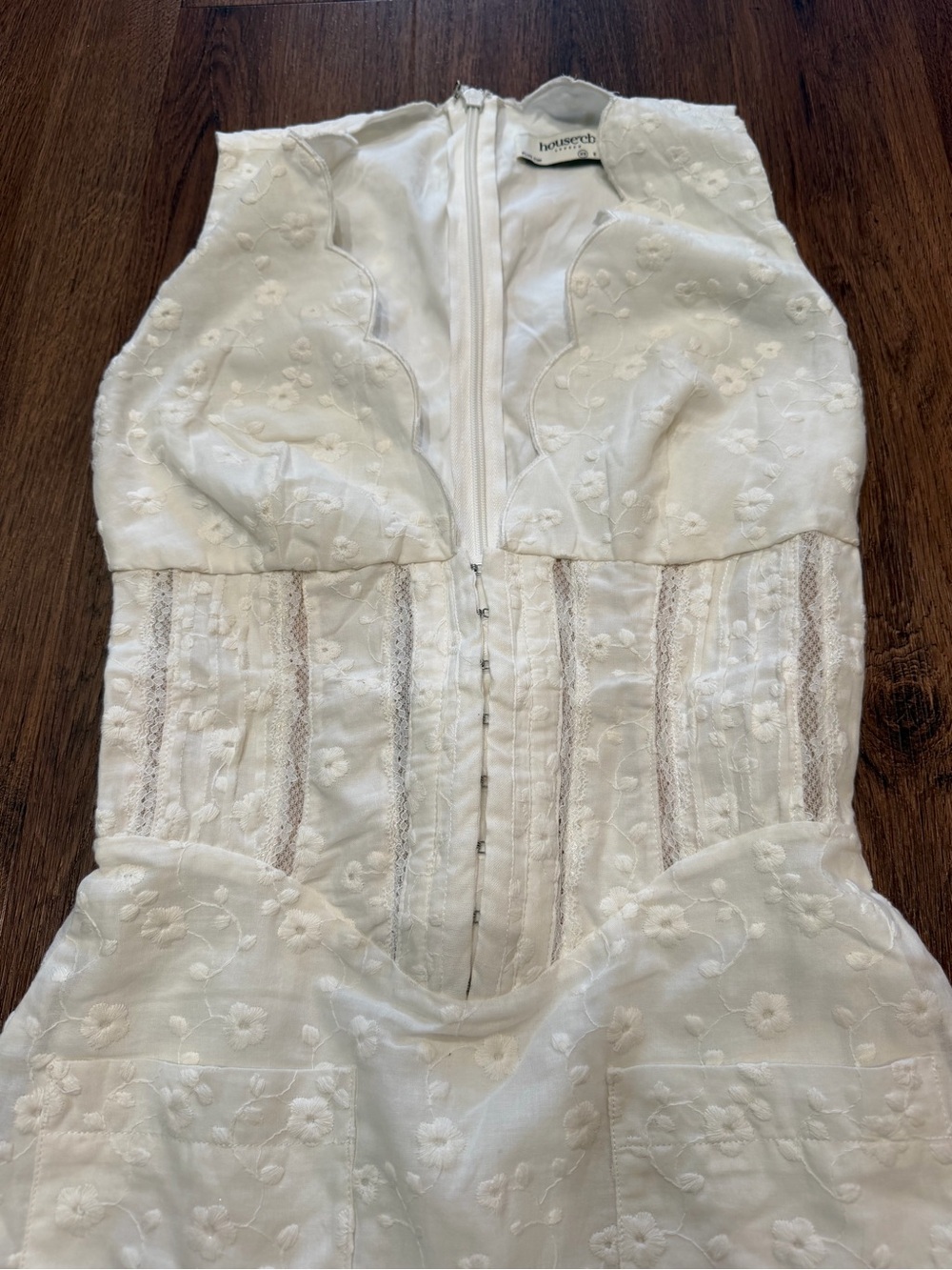 House Of Cb Sophina Embroidered Plunge V Neck Bustier Maxi Dress - Picture 5 of 7